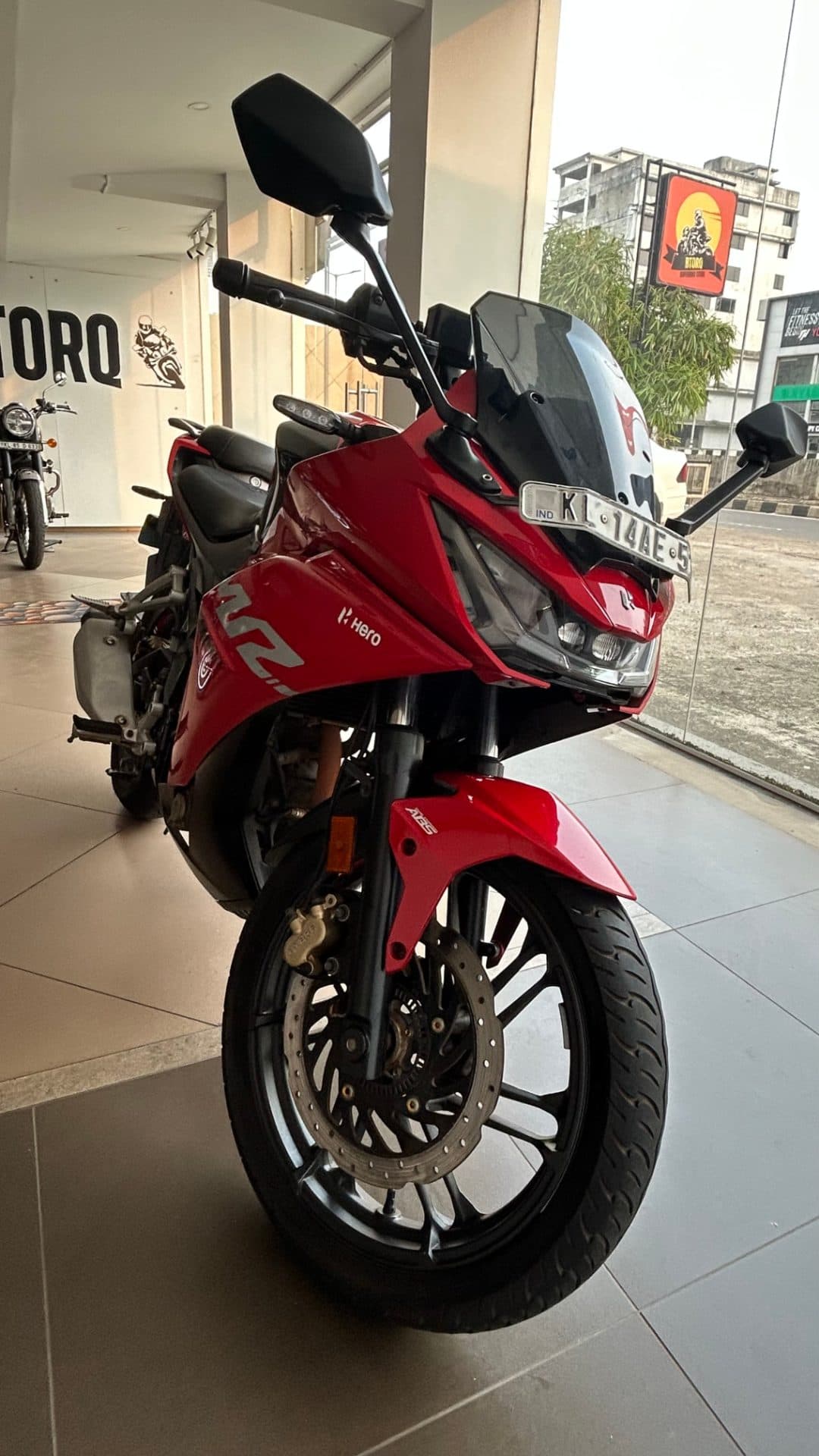 Front view photo