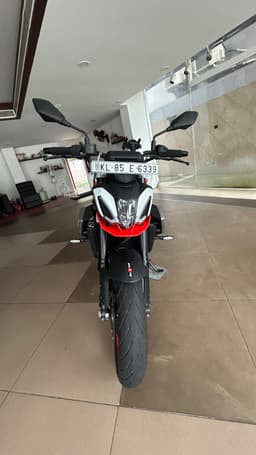 Front view photo